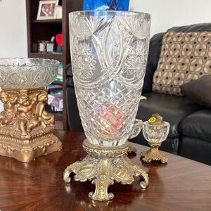 Elegant Crystal Vase with Gold Accents